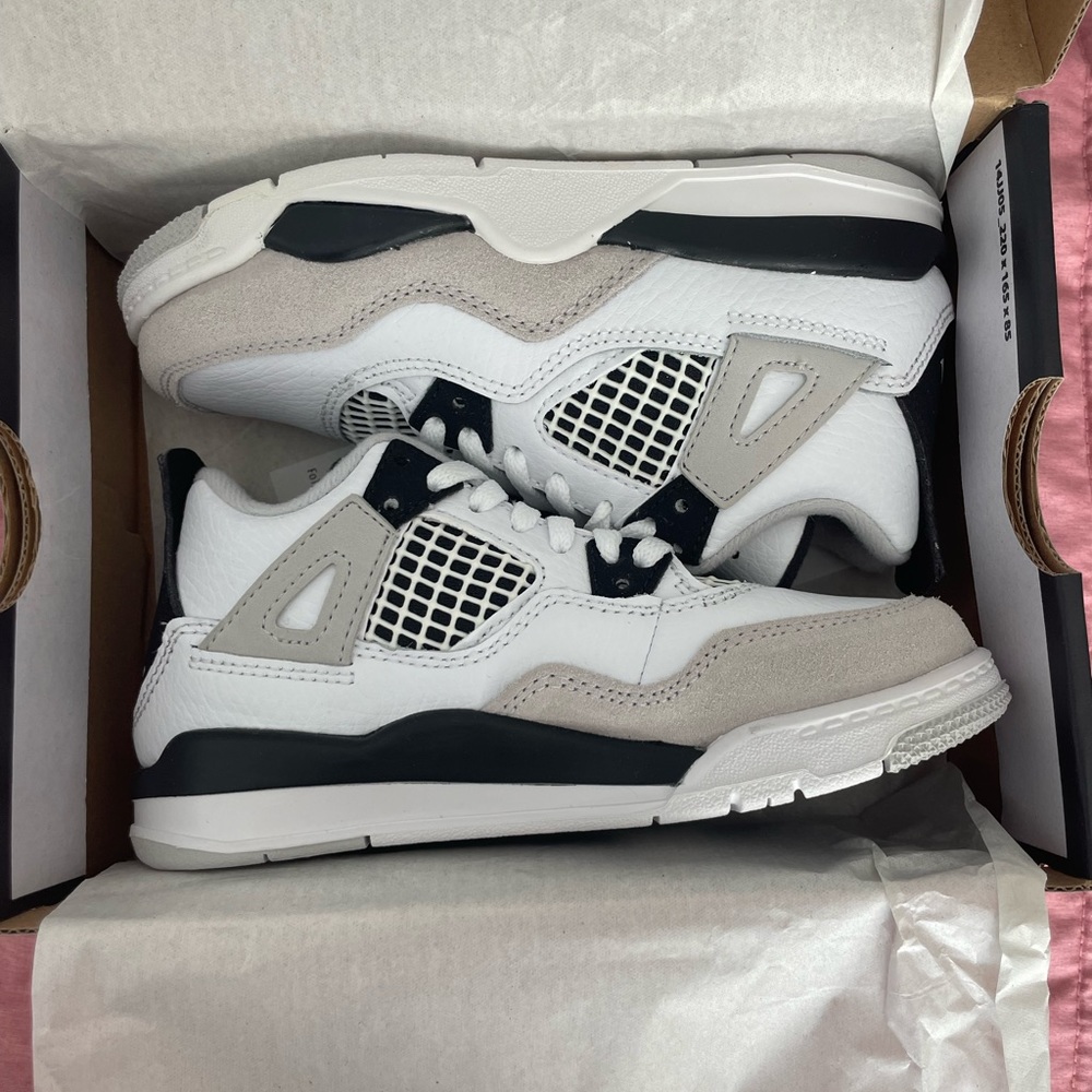 Jordan Retro 4 Military Black Kids